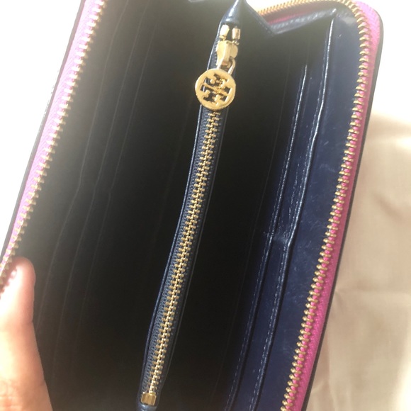 Pink Patent Leather Tory Burch Wallet OBO - Picture 3 of 6